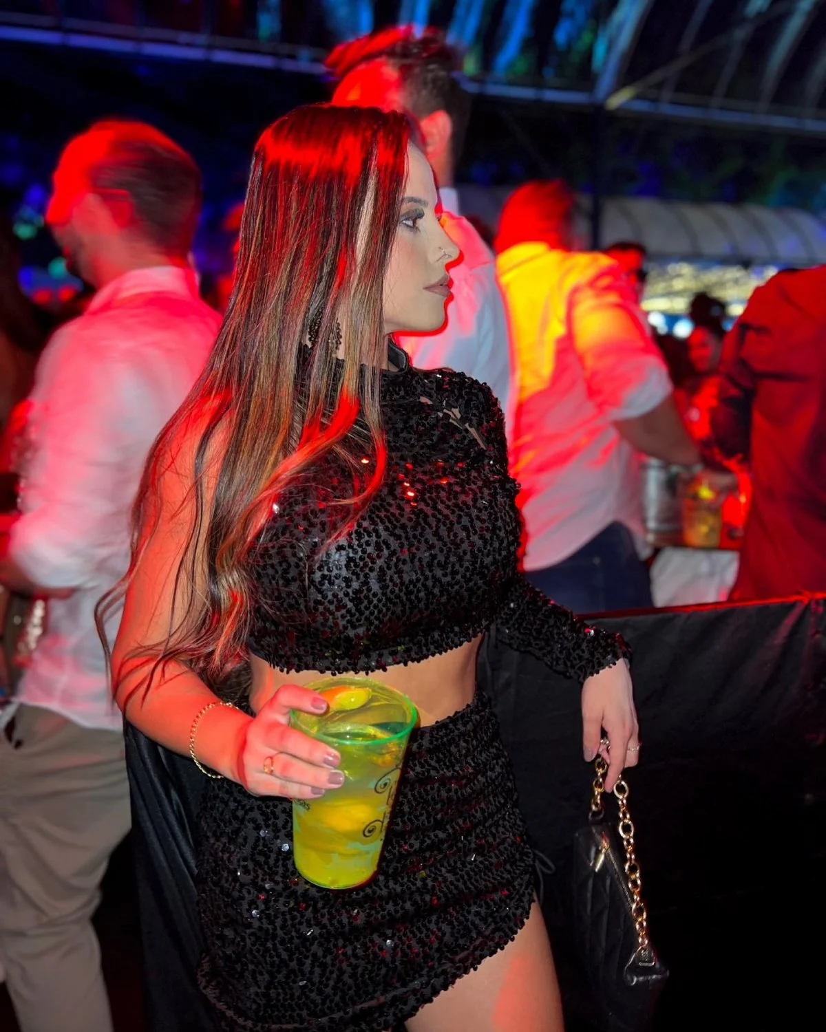 Deliciosa, essa deve fazer muitos machos gozar com essa bunda image 21