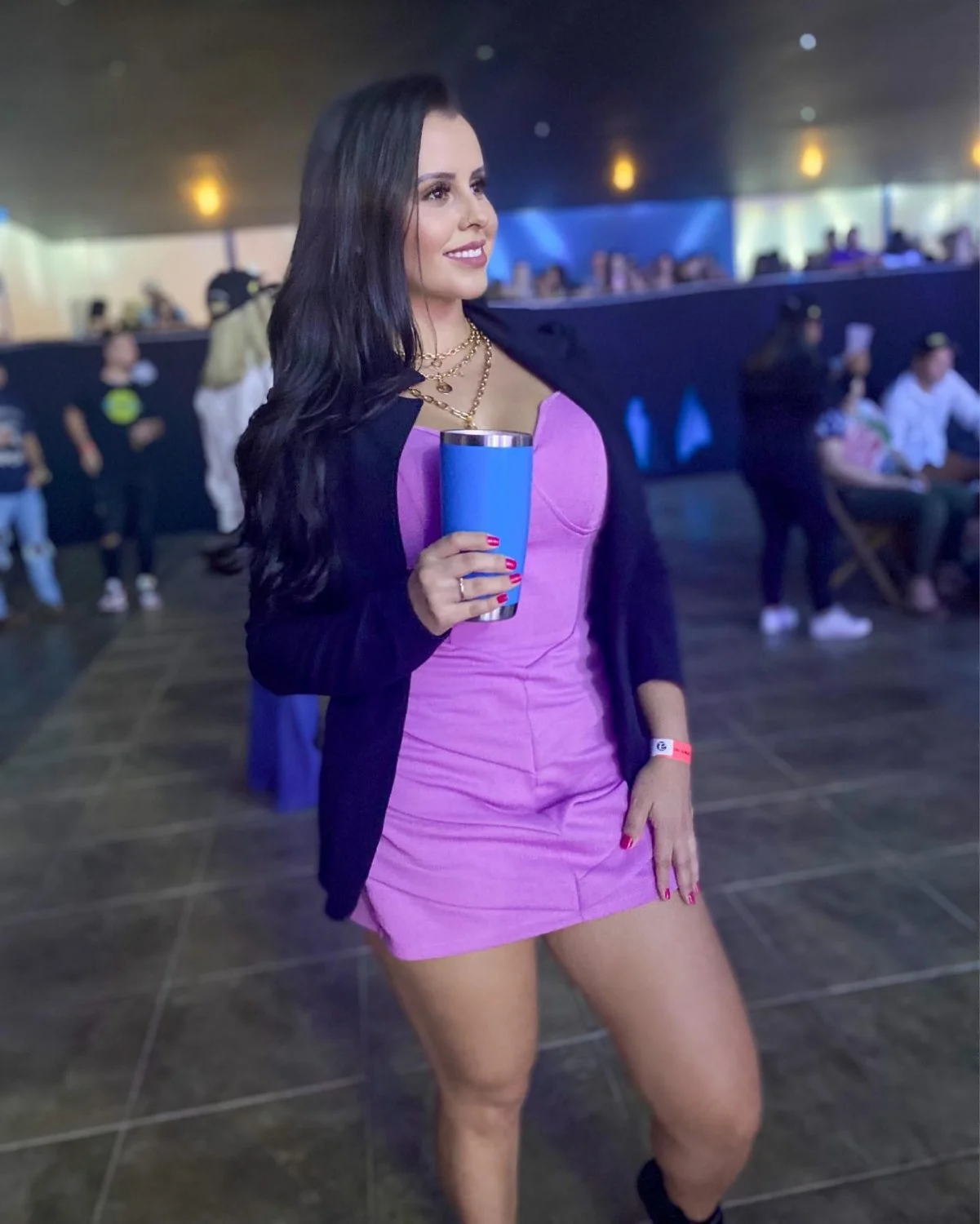 Deliciosa, essa deve fazer muitos machos gozar com essa bunda image 6