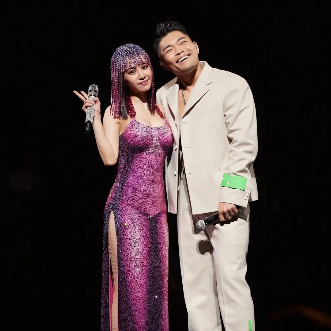 Taiwanese singer Jolin Tsai in nipples revealing dress in her concert image 4