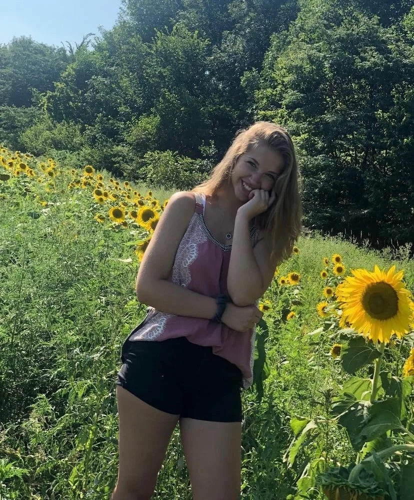 Caroline Iowa from FCN.... get her soaked with comments image 2