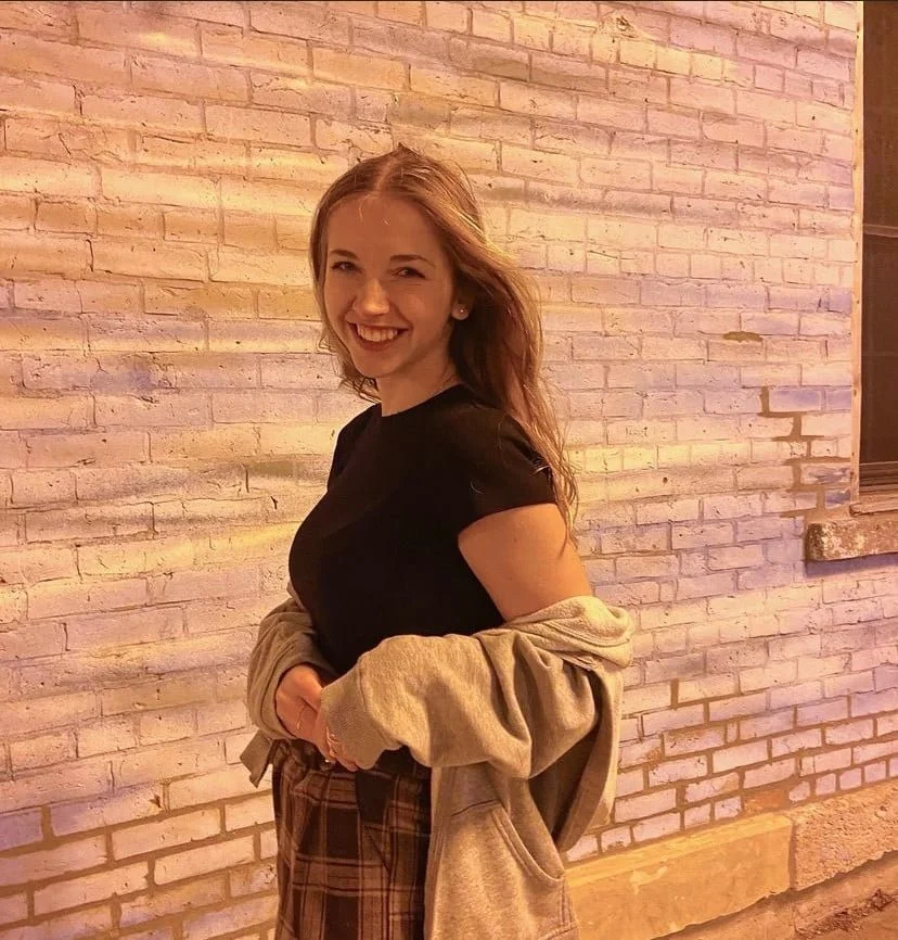 Caroline Iowa from FCN.... get her soaked with comments image 3