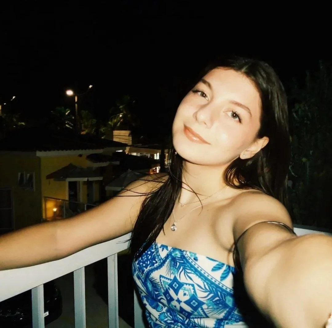 Rafaella Putinha do Cuzinho Virgem image 12