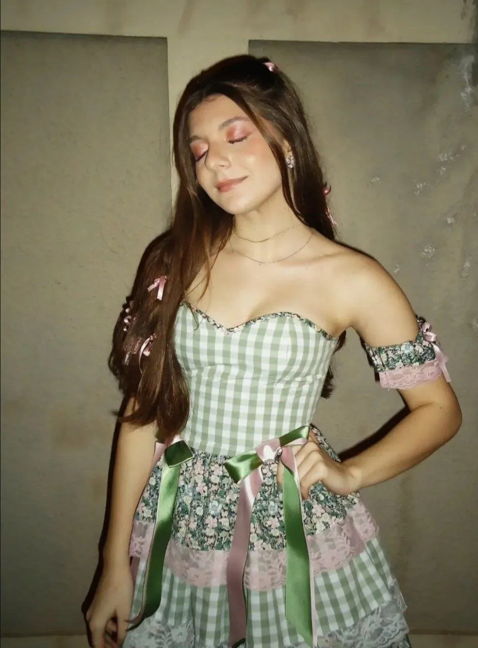 Rafaella Putinha do Cuzinho Virgem image 2