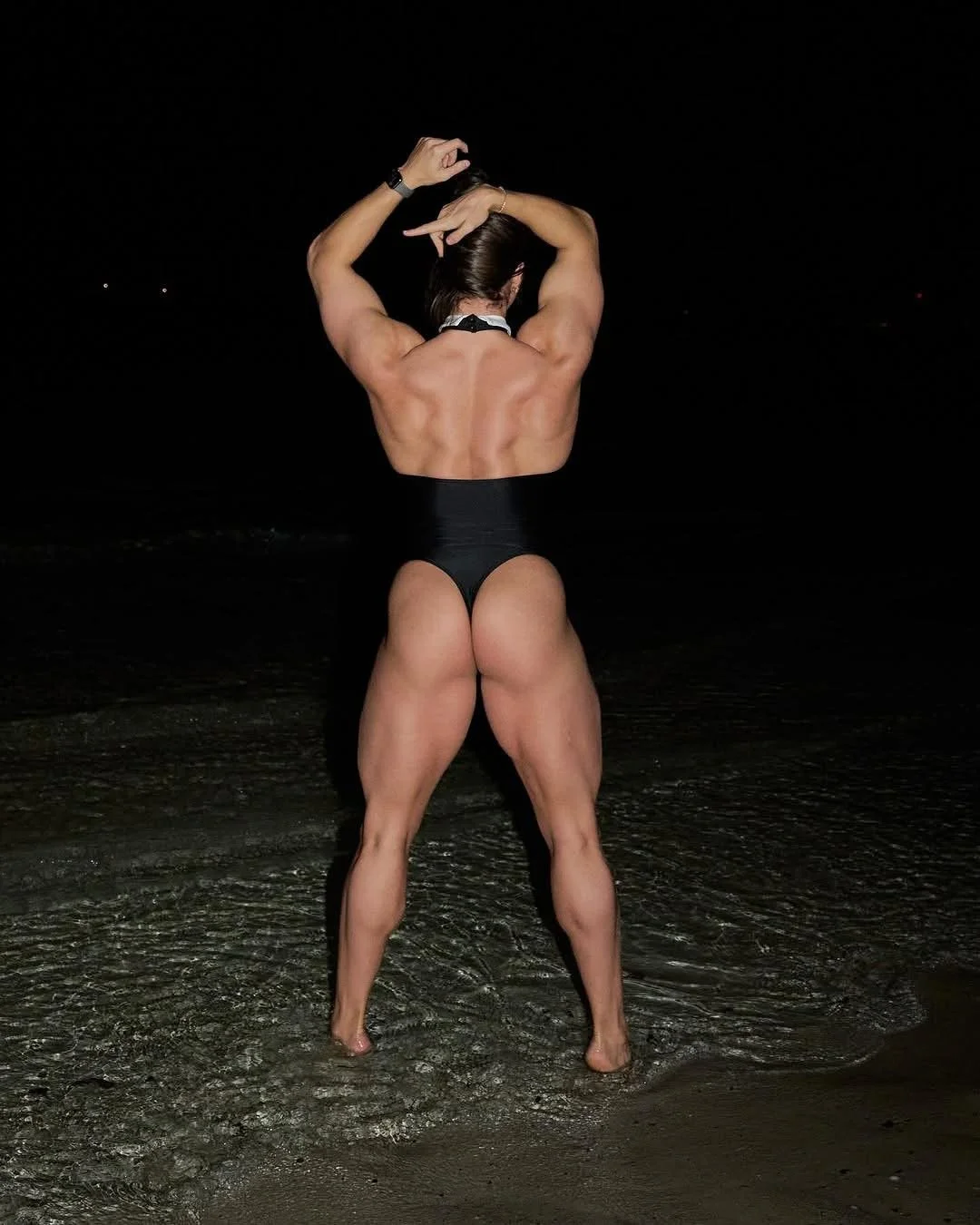 A mulher malhada mais gostosa do mundo ela deve ser apertadinha demais main image