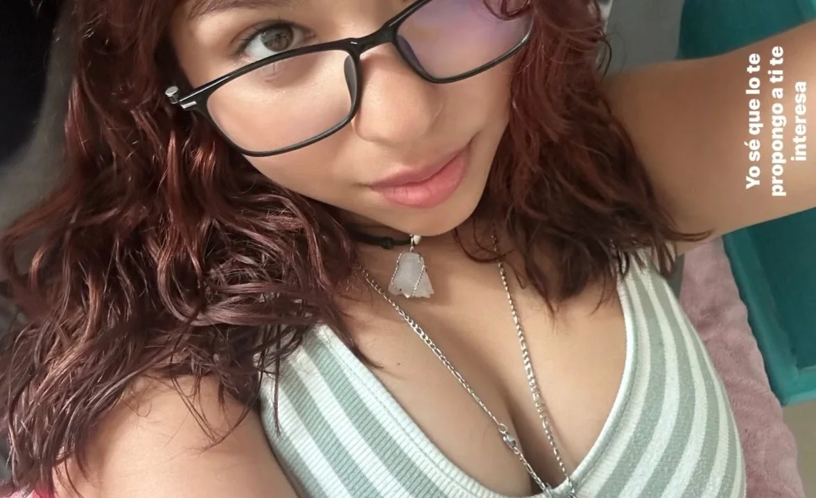 Daniela puta (18 años)de Colima image 9