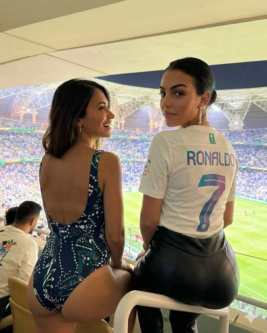 ANTONELA ROCCUZZO Y GEORGINA RODRÍGUEZ ❤️‍🔥❤️‍🔥❤️‍🔥desnudas tetas grandes😍 image 8