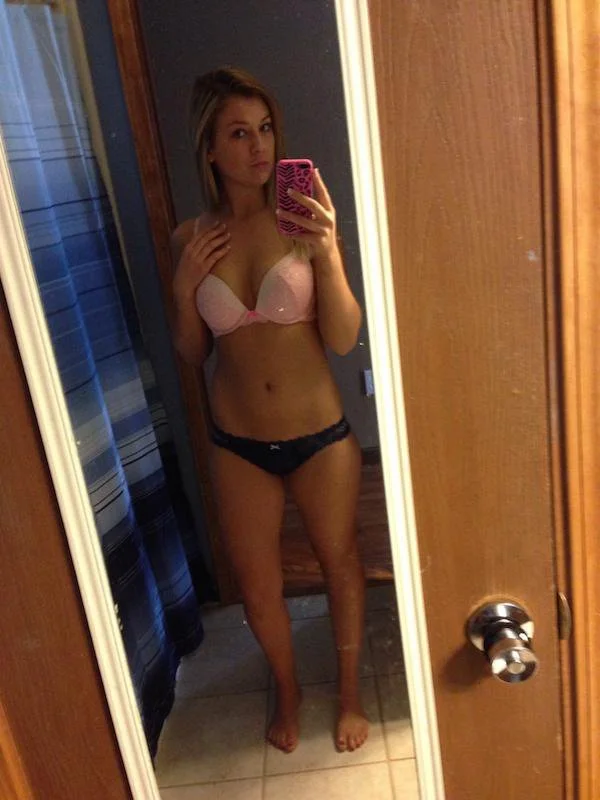 Sexy random mirror pics image 7