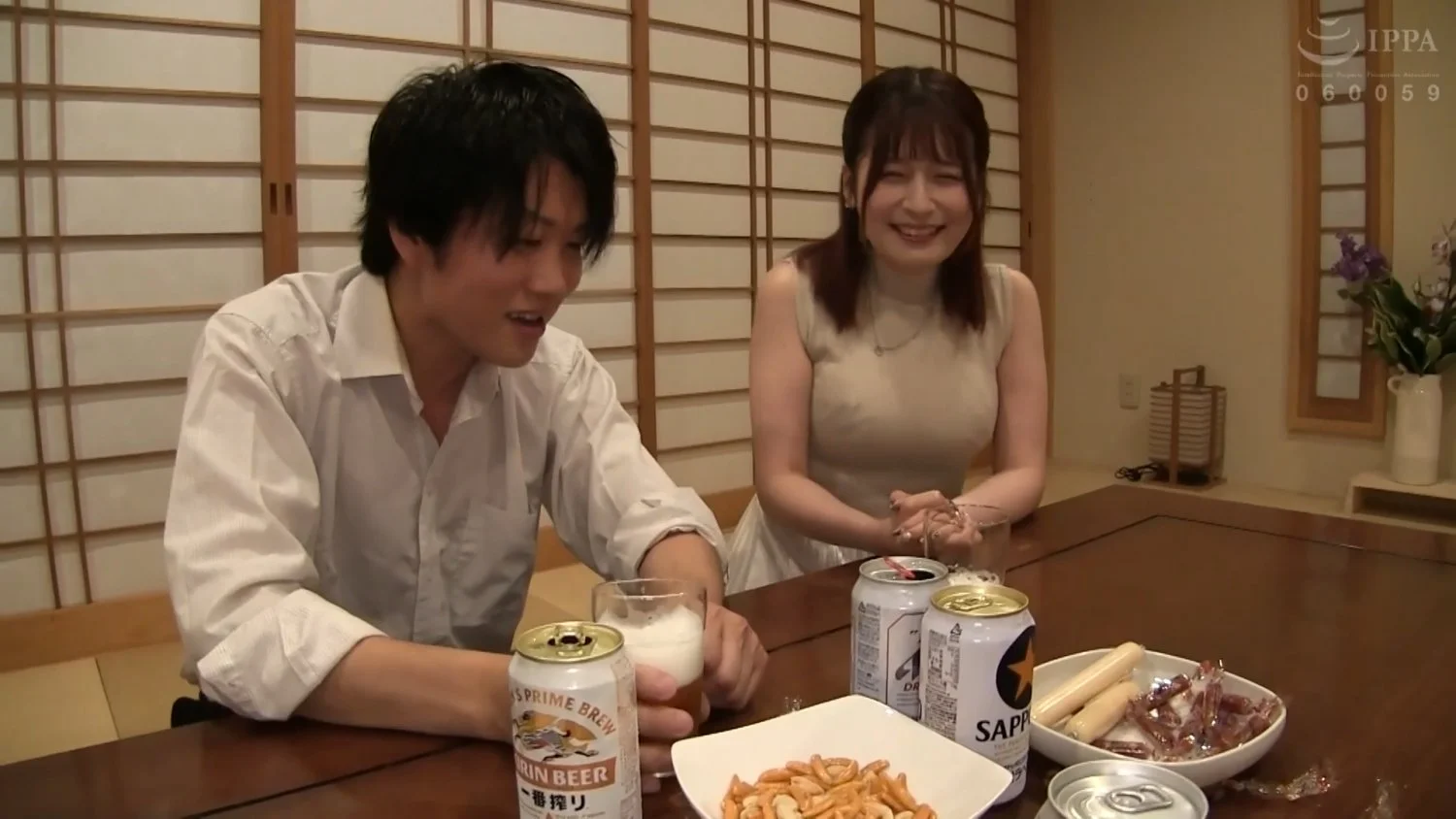優梨まいな Molesting his big brother's wife main image