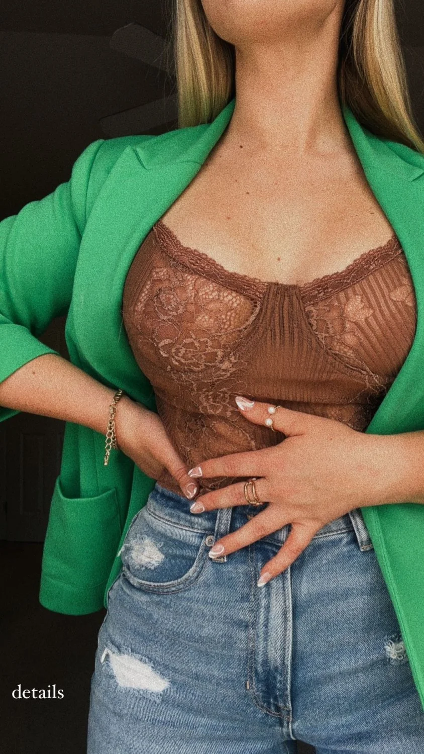 Former news reporter Jenna Liston blonde pawg influencer image 14