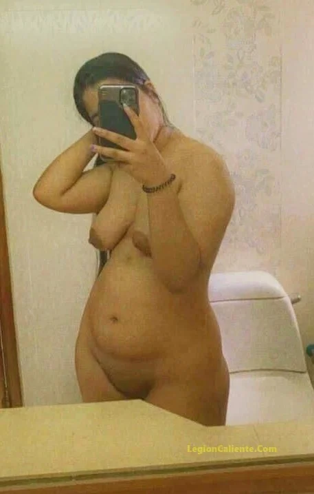 Ex novia morena tetona image 10