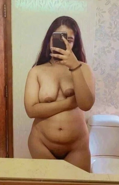 Ex novia morena tetona image 7