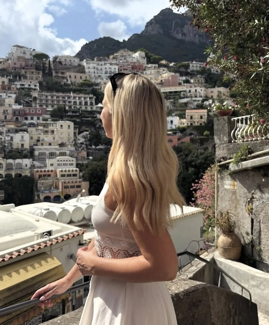 Hot young Milf Lisa 30 München image 5
