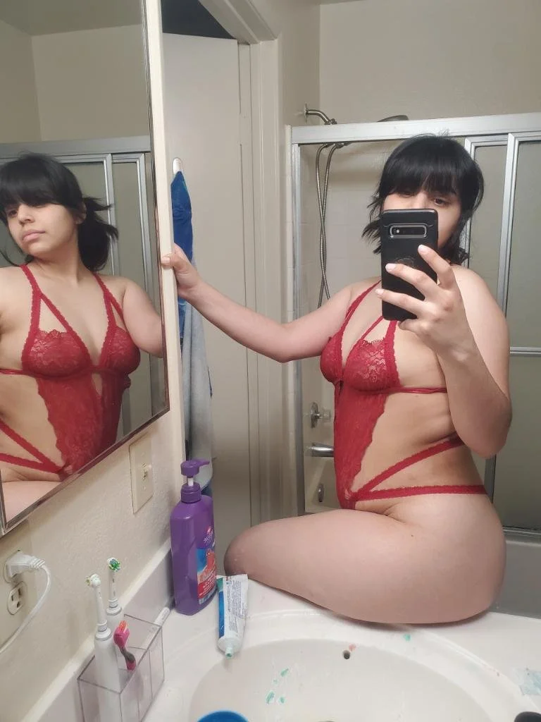 Amature Latina Wife Selfies spreading lips and sucking image 3