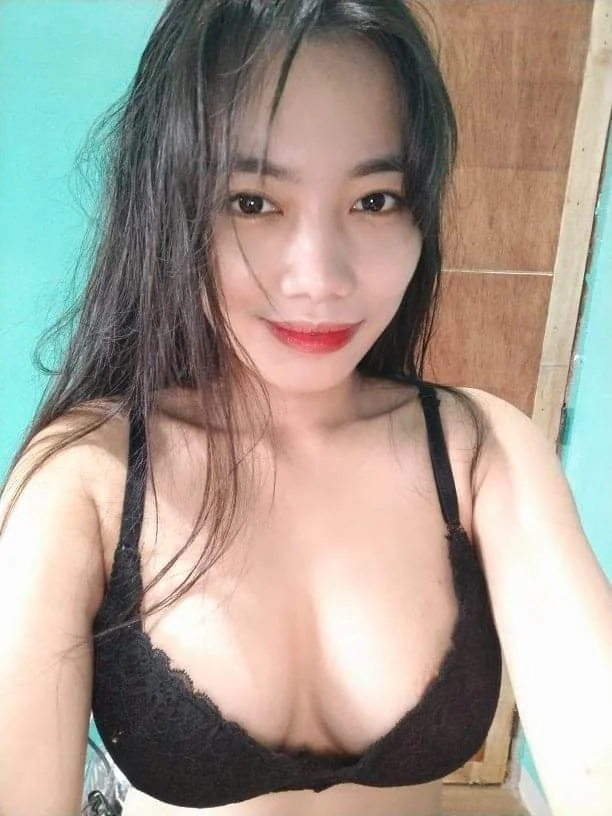 Mostly nude Asians image 34