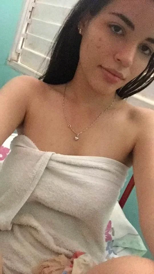 Cuban kik slut Milena, 26 FL, loves taking nudes image 36