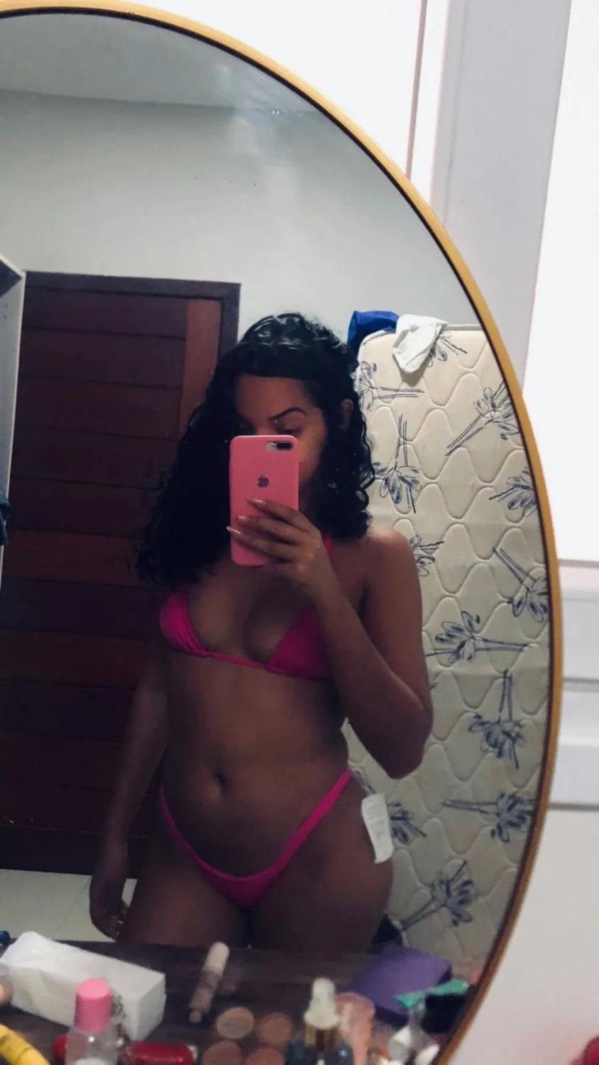 Yasmin a Putinha Vazada image 21