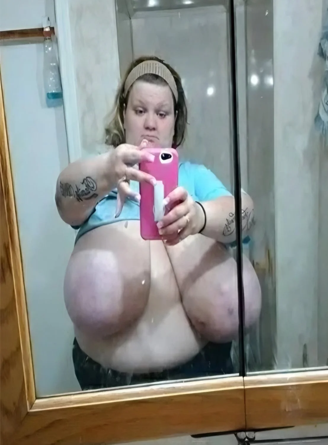 Random Huge Tits Pt 7 image 20