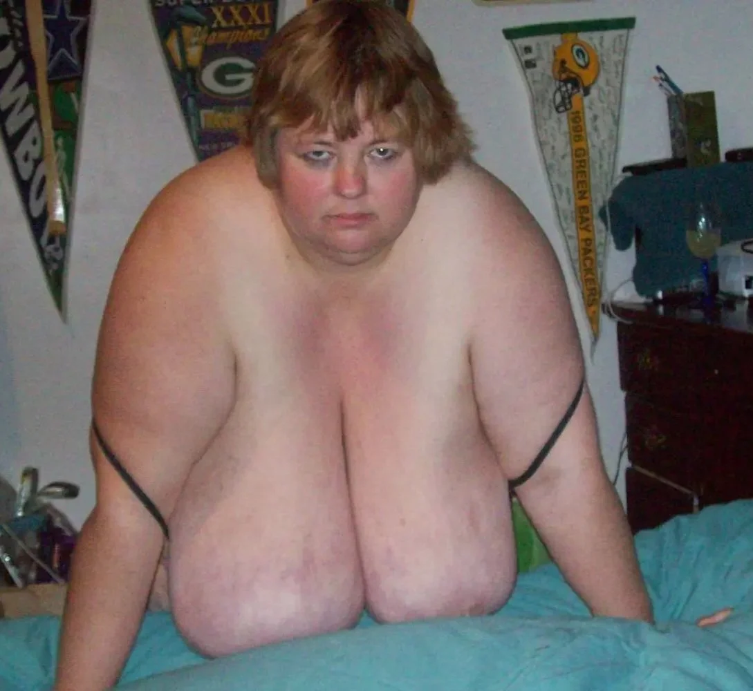 Random Huge Tits Pt 7 image 25
