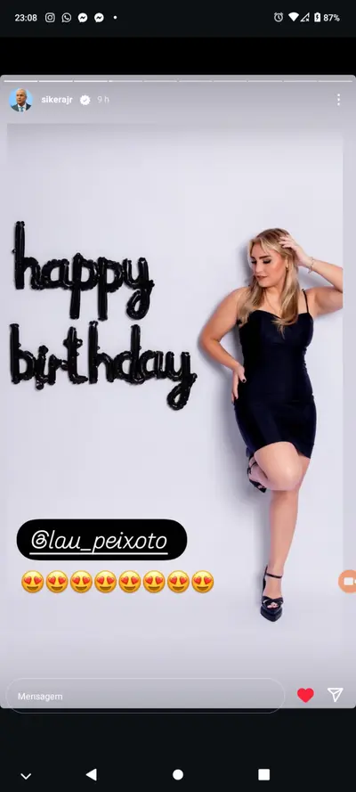 Laura Peixoto gostosa gata demais 🥵👿 cover image