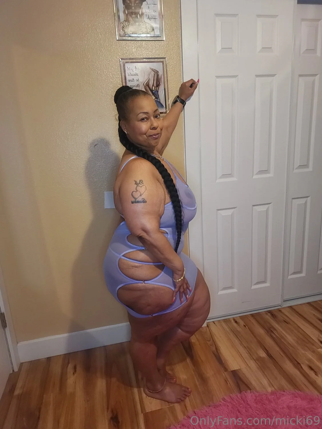 MICHELLE CRAWFORD THOMAS SEXY image 22