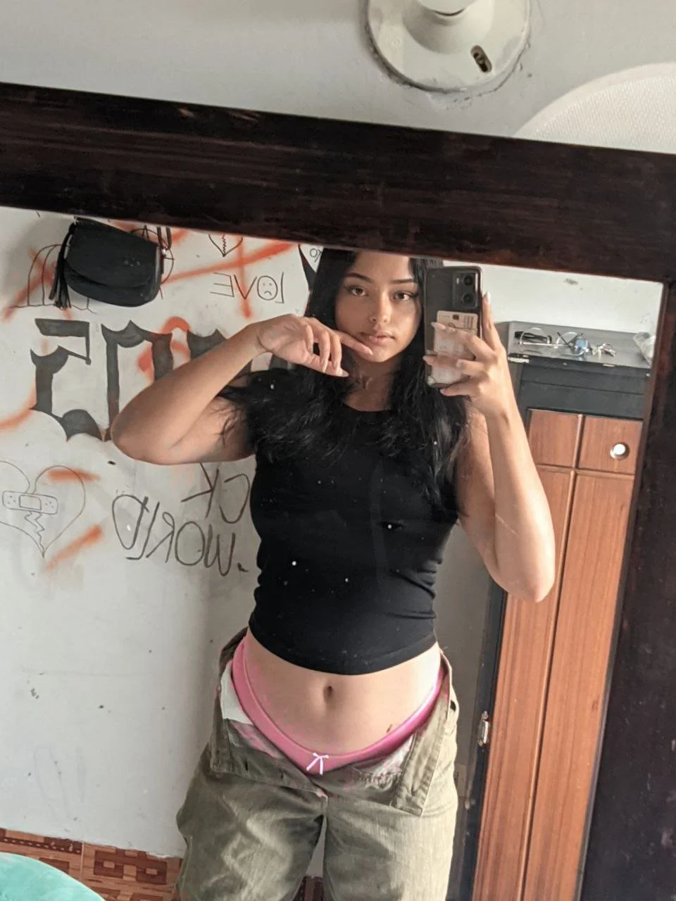 Muestra las tetas perforadas image 3