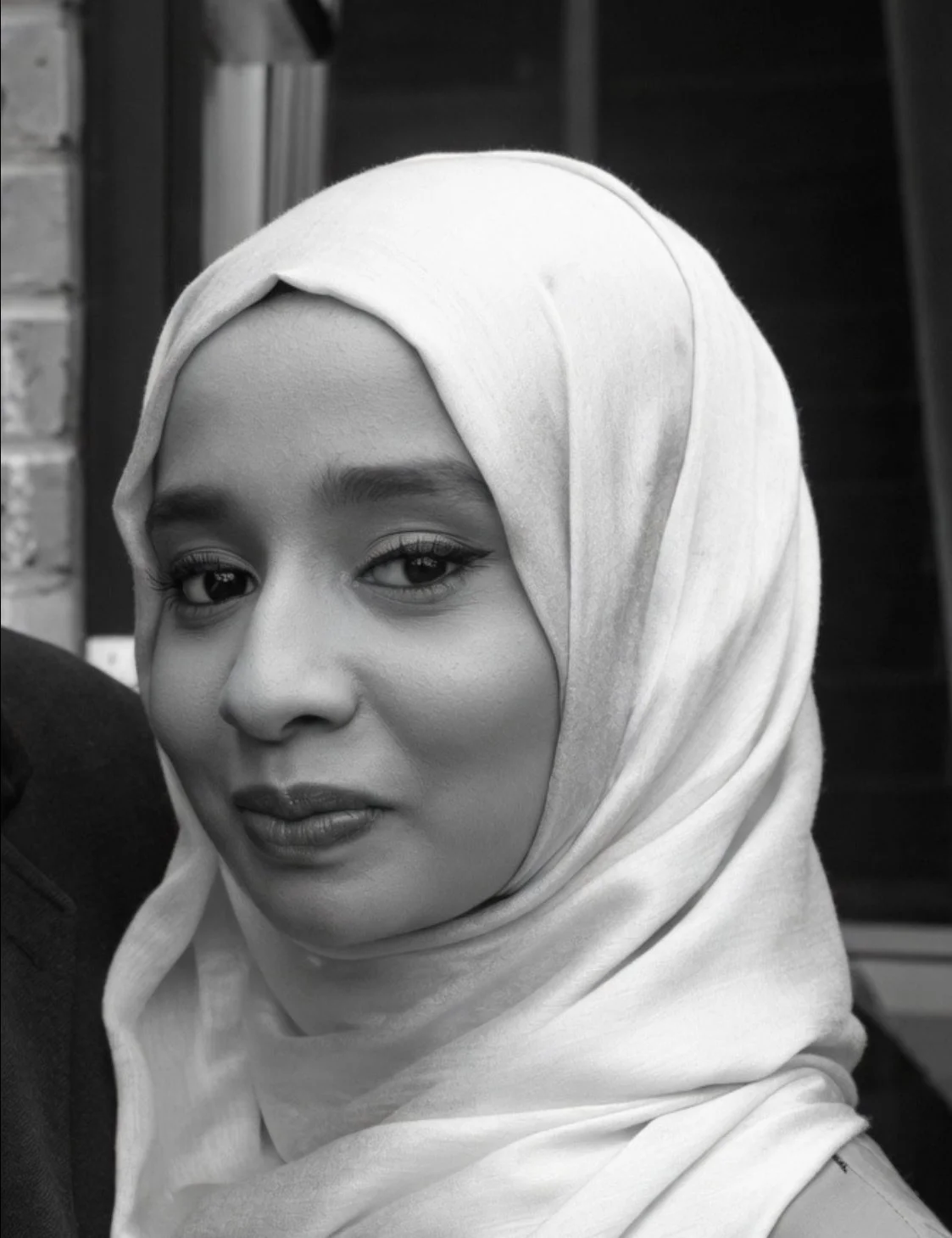 Bengali Girl from UK image 5