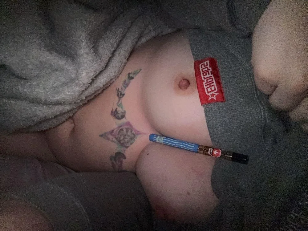 Anon Ephijas likes to be posted, comment her image 5