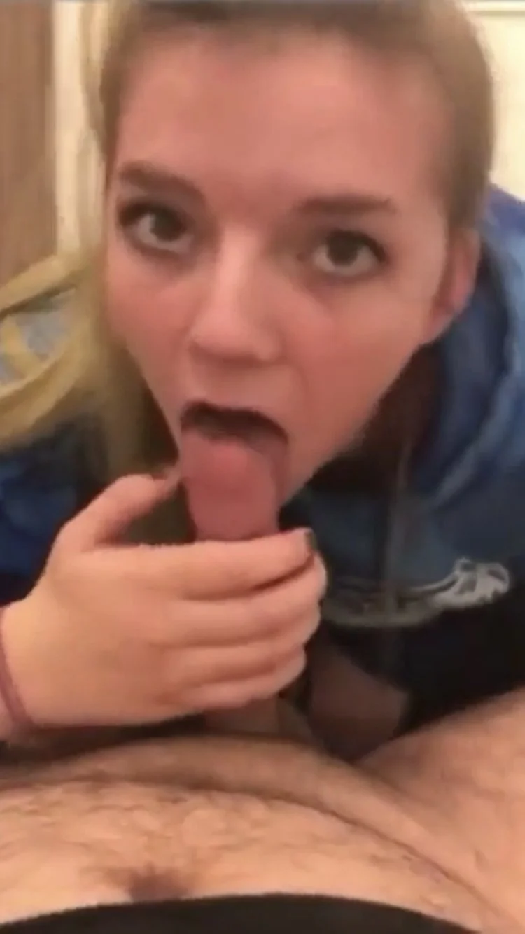 Blonde student blowjob teacher professor boquete loira main image