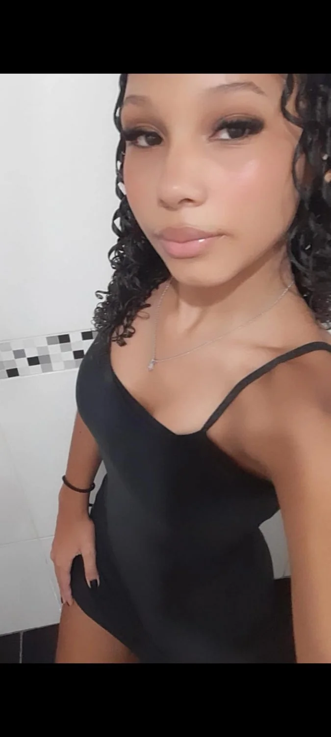 Putinha ama dá o cuzinho minha prima image 2