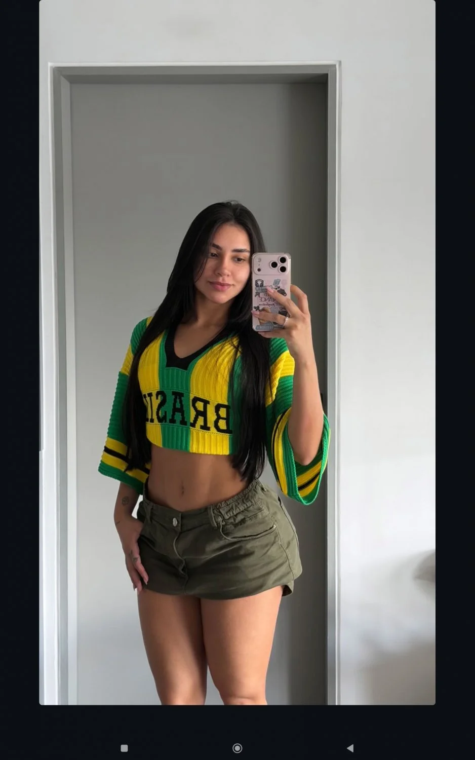 Tainá cost image 1