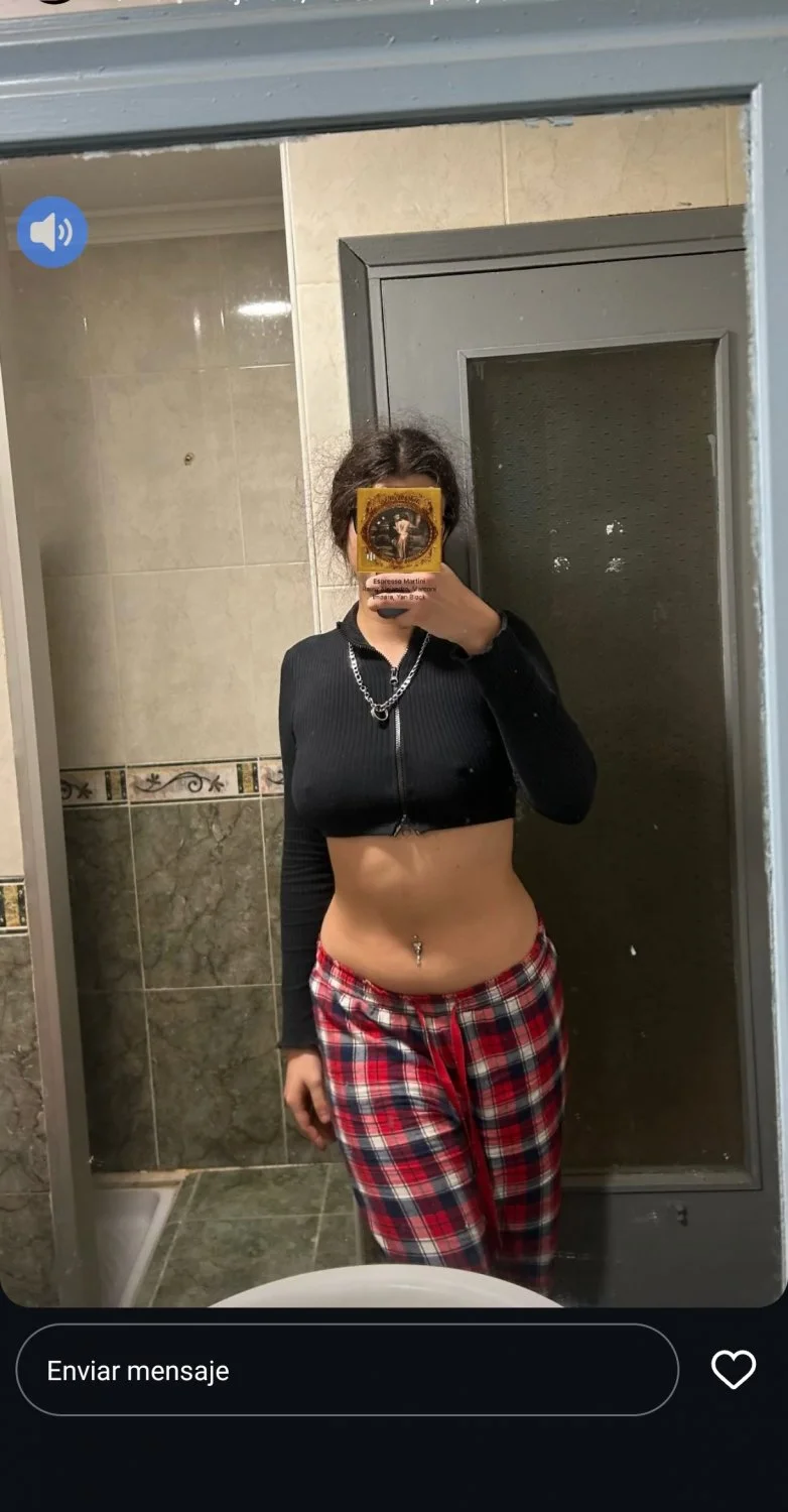Instagram girl close Friends image 4