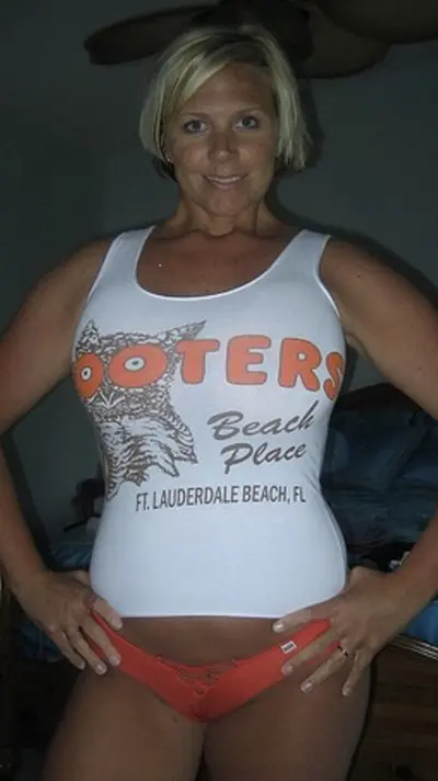 Worlds hottest and most sturdiest MILF. Those new gigantic calcium cannons🔥🔥🤤🤤 cover image
