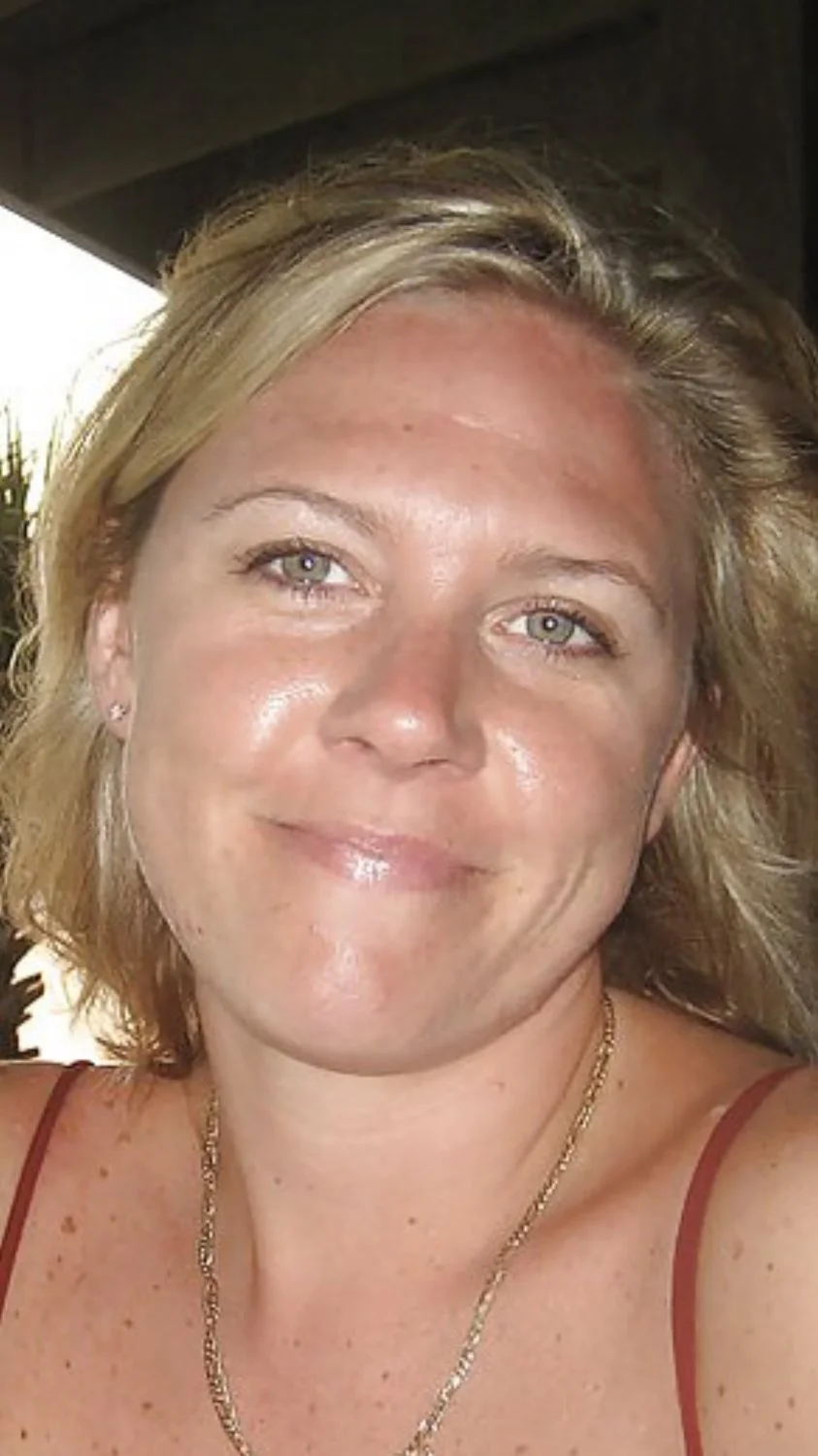 Worlds hottest and most sturdiest MILF. Those new gigantic calcium cannons🔥🔥🤤🤤 image 31