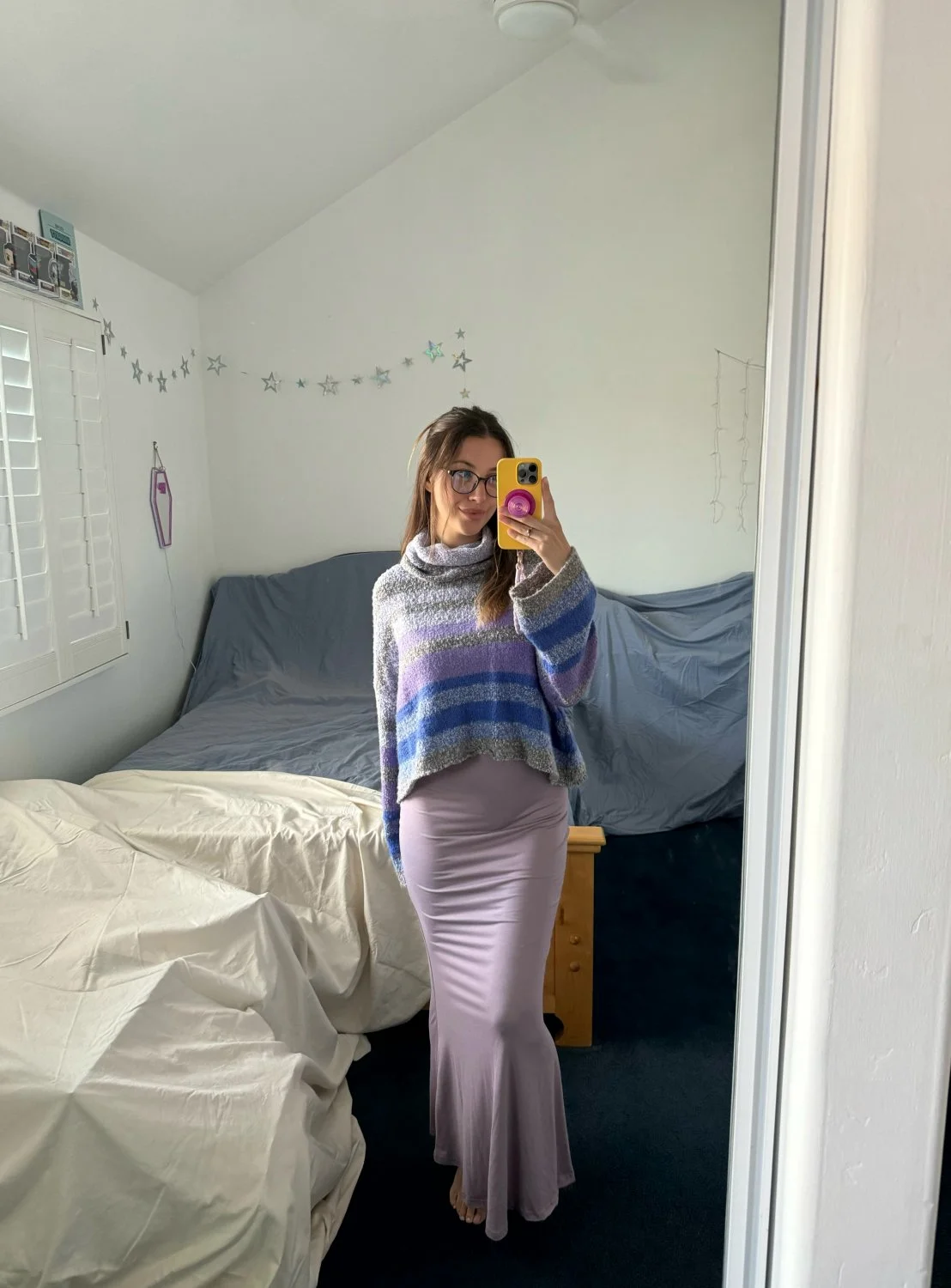 Feeling wild, and all alone in the room, wanna join image 2
