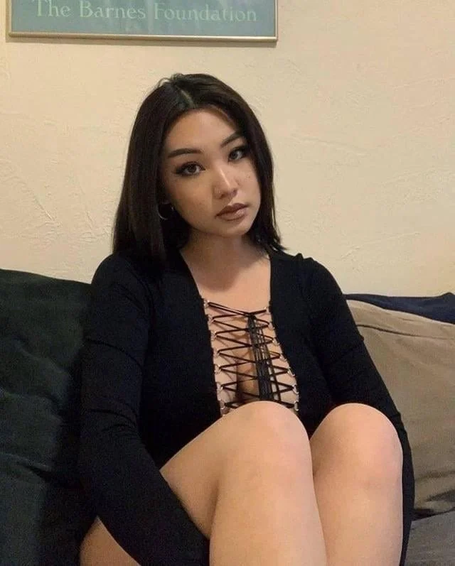 *My Faves* Ashley 24 image 4