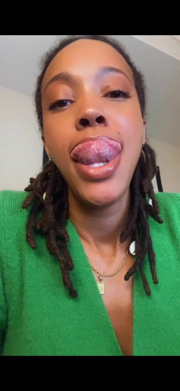 Dyke with big mouth for big dicks image 3