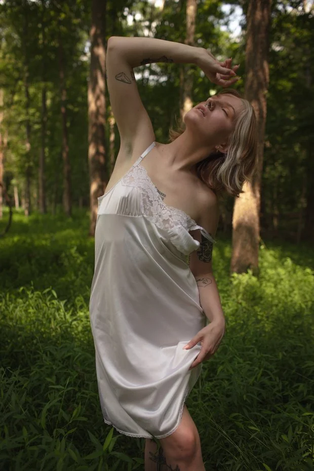 Chloe Boudoir image 10