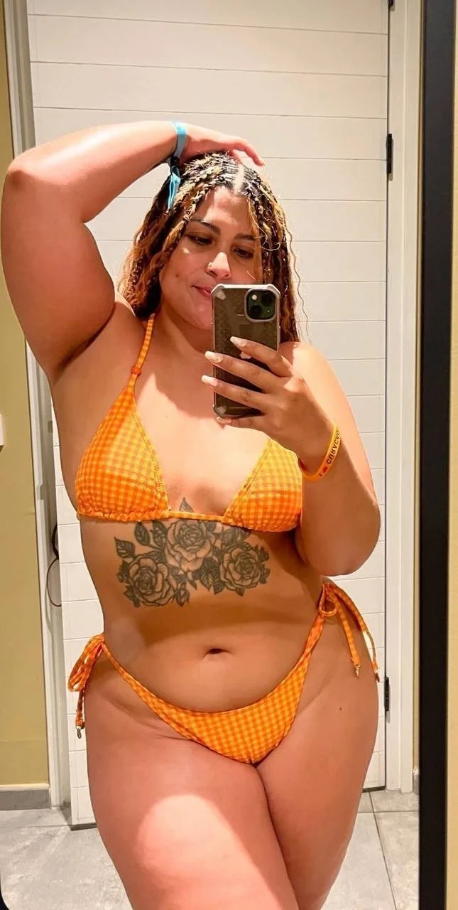 His wife’s sister who he’s ready to risk it all 😈 | He is so obsessed with her image 32