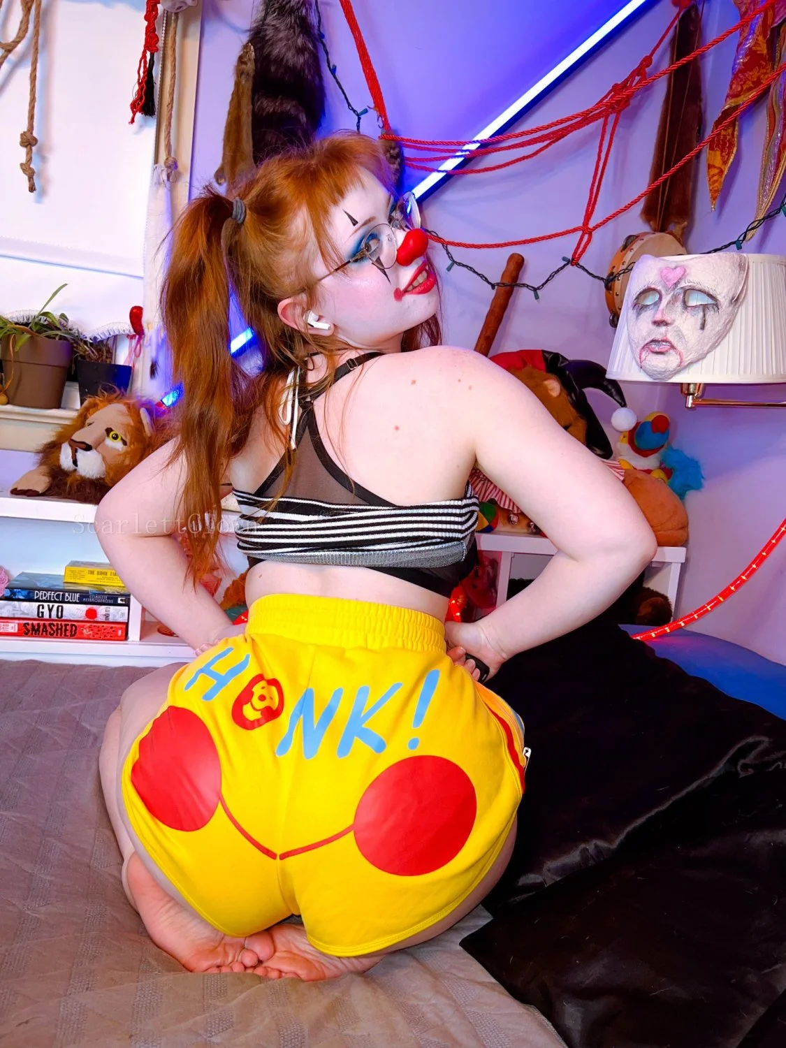 Cutest clown girl p1 image 18