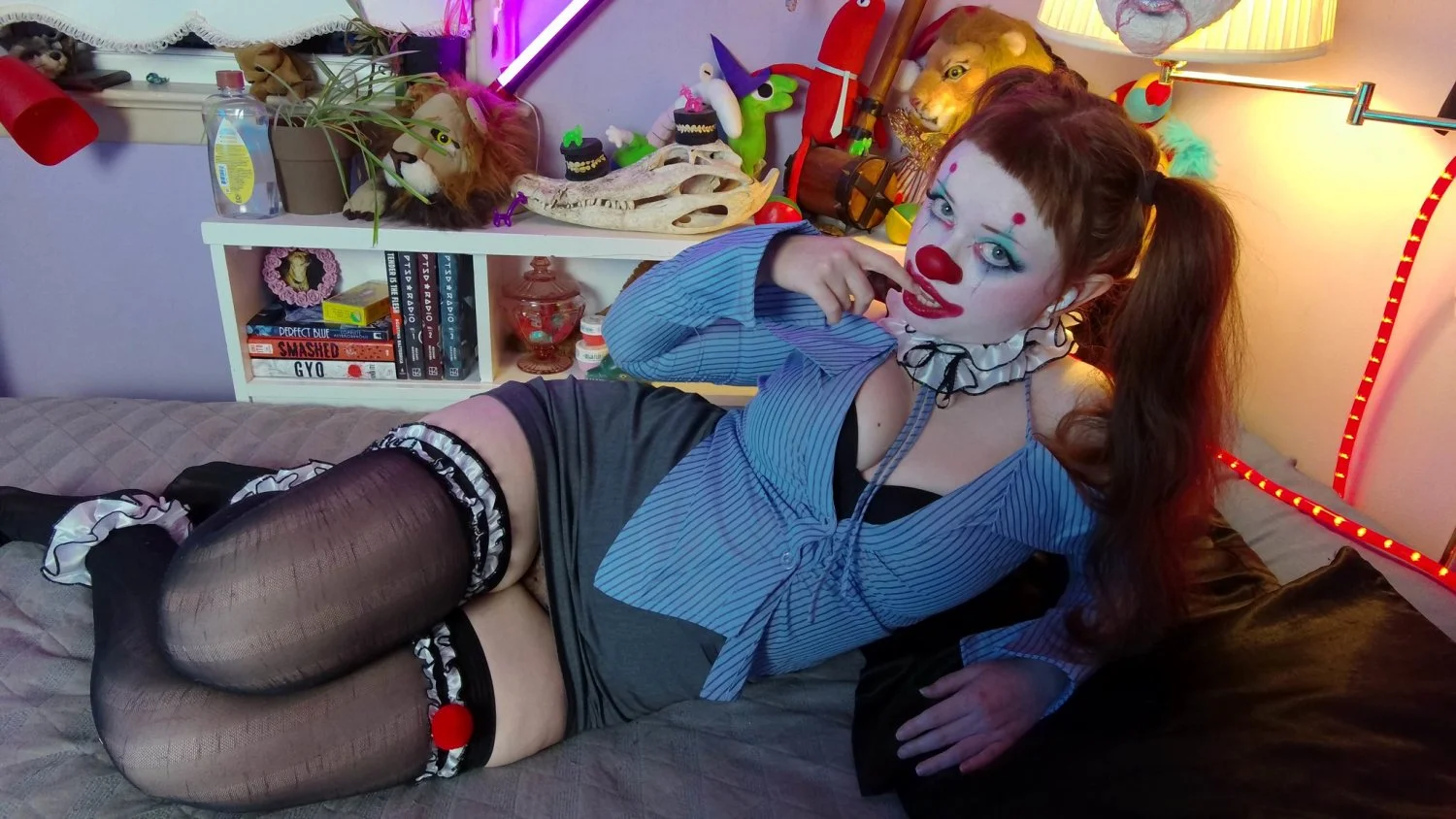 Cutest clown girl p1 image 37