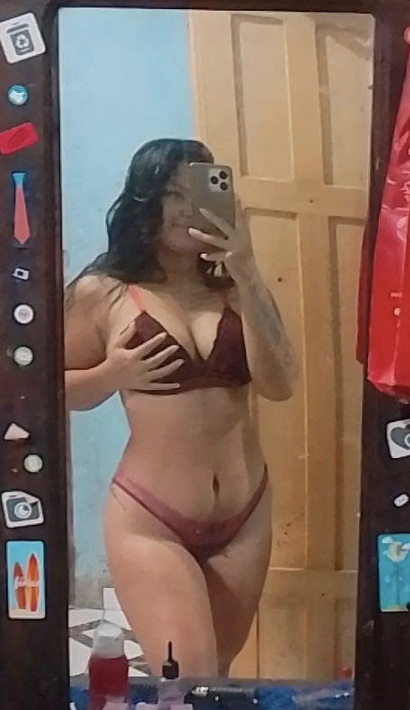 Tia gostosa putona do seguidor vazada. O que vocês fariam com essa puta safada?😈 image 5