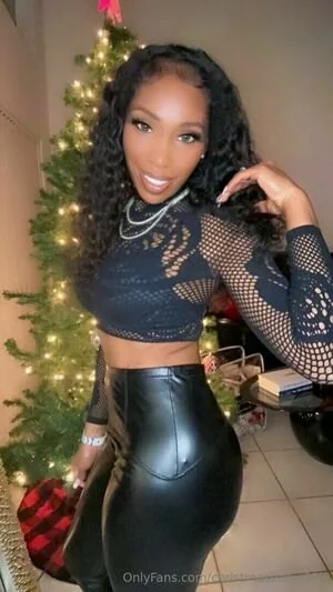 Rapper mom image 4