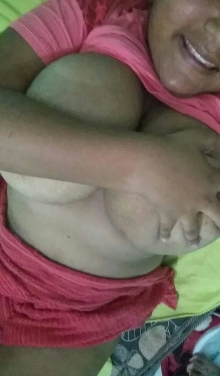 Casada gordinha dos peitos enormes vazada pelo corno image 8