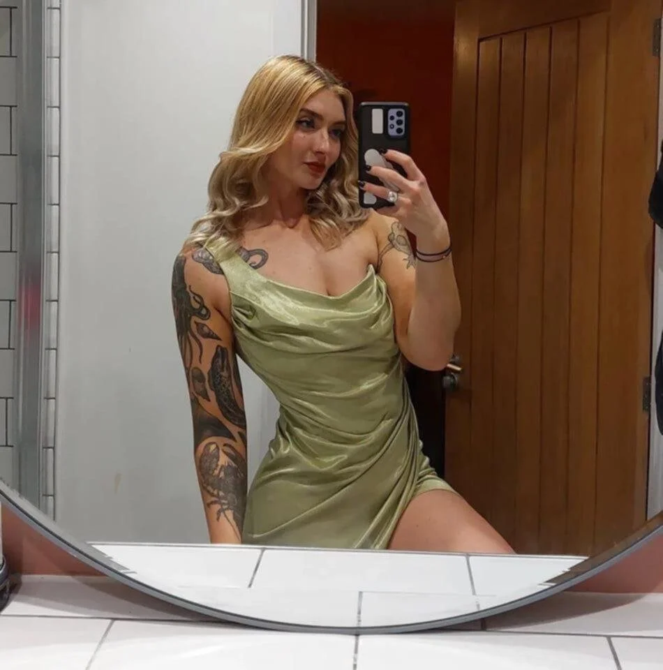 blonde slut Rosalee from Norwich, UK image 10