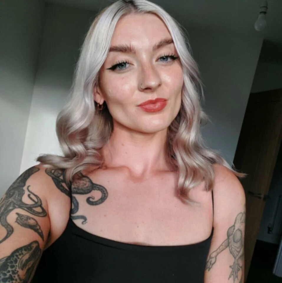 blonde slut Rosalee from Norwich, UK image 4