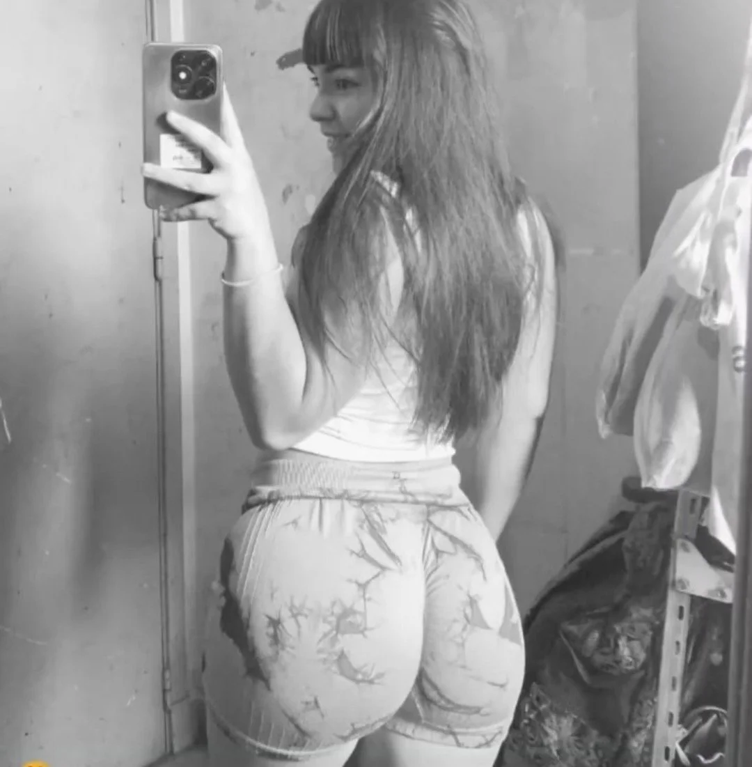 Putita con buen ogt de pergamino 🥵🫣 image 8