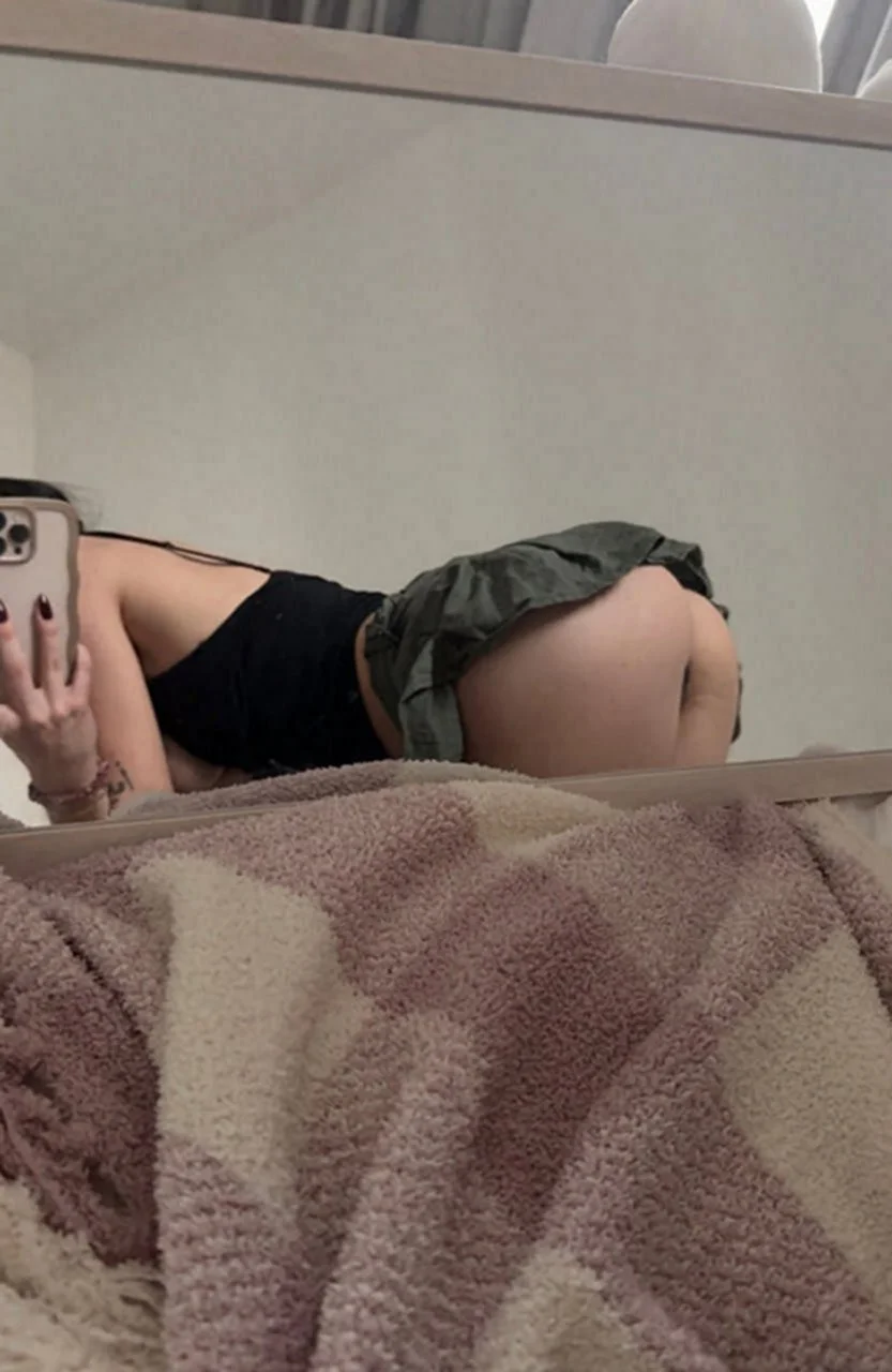 teen massive dildo challenge image 1