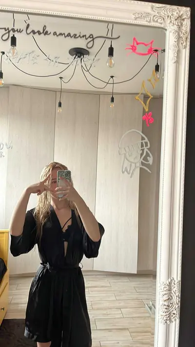 Suzi is an 18 yo webslut that seeks attention from older men cover image