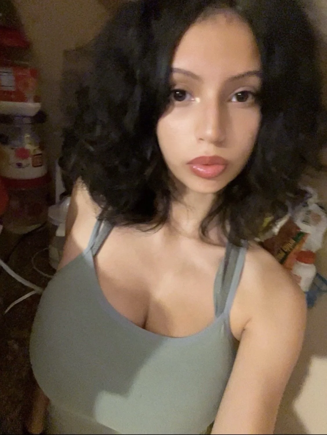 Dm me to trib and trade teen irls image 6