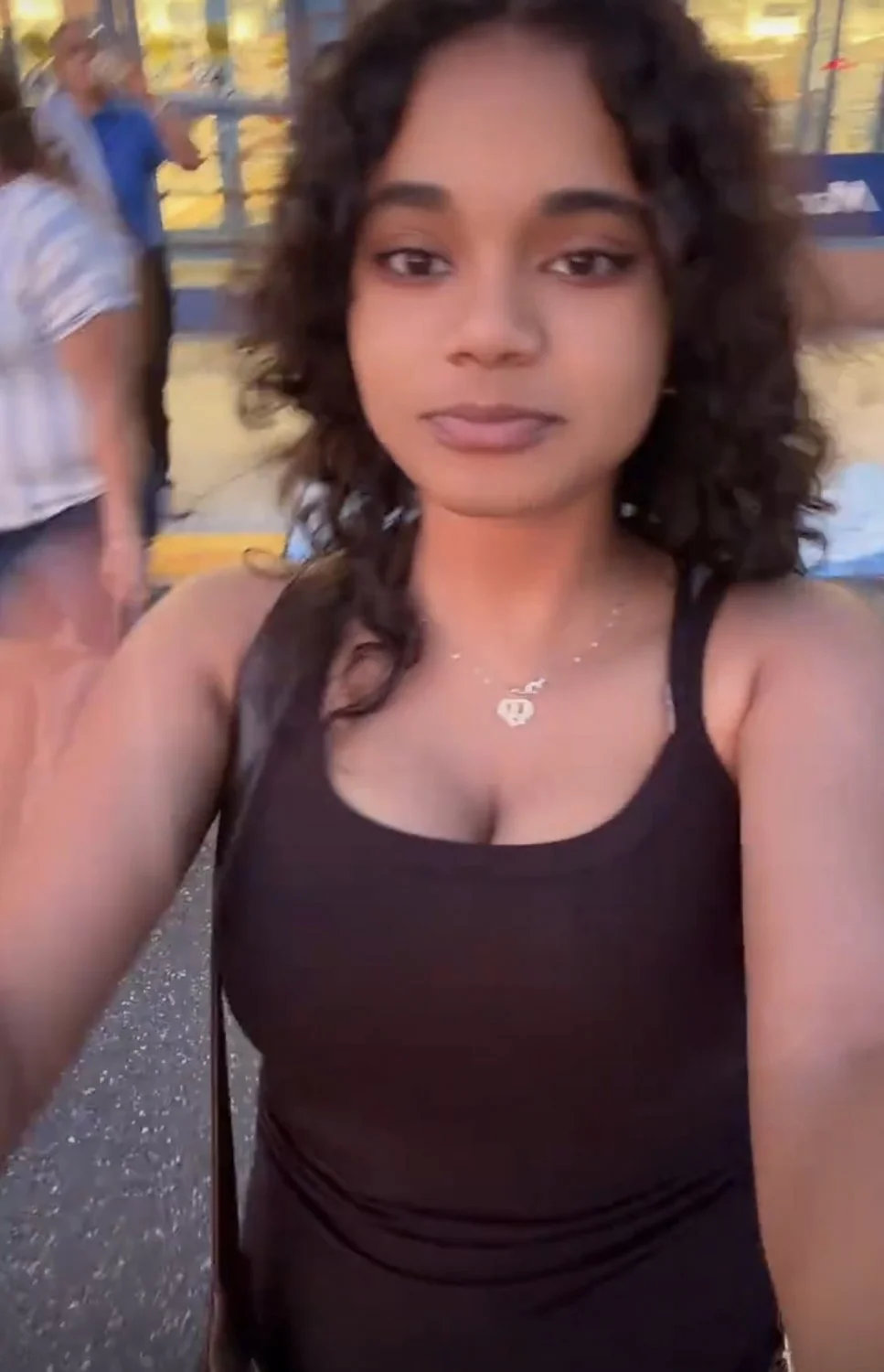Dm me to trib and trade teen irls image 7